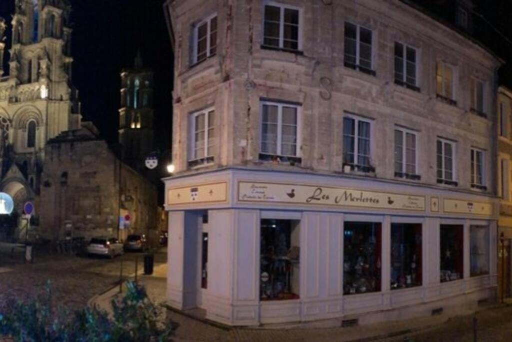 Suite De Charme Au Pied De La Cathedrale Laon Dış mekan fotoğraf