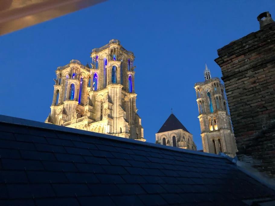 Suite De Charme Au Pied De La Cathedrale Laon Dış mekan fotoğraf